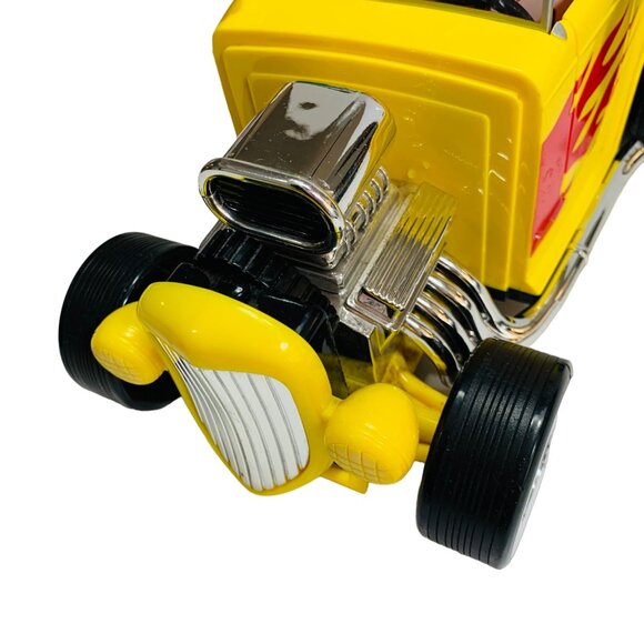 M&M Hot Rod Car Candy Dispenser Collectible Toy Retro Kids Bedroom Decor Vintage - Picture 11 of 16